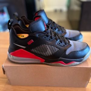 Nike Air Jordan Mars 270 Black Red Mens Size 11